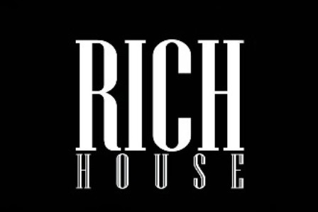 rich house