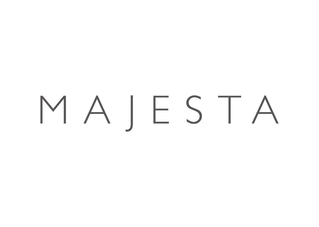m a j e s t a