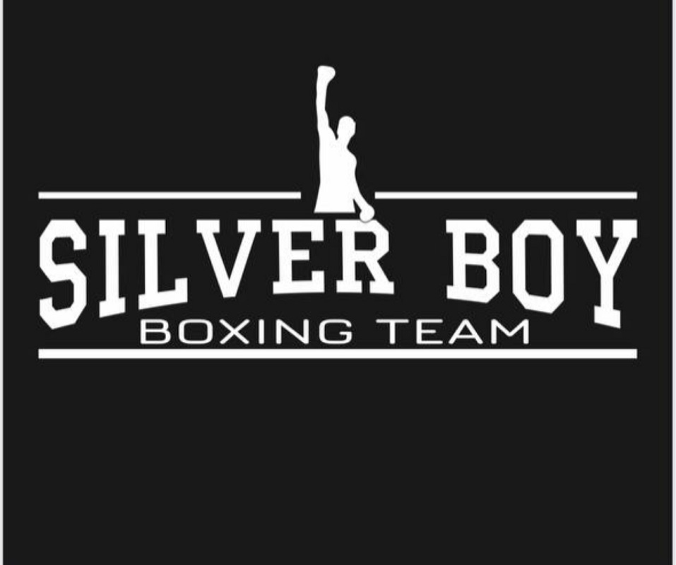 silver boy boxing team